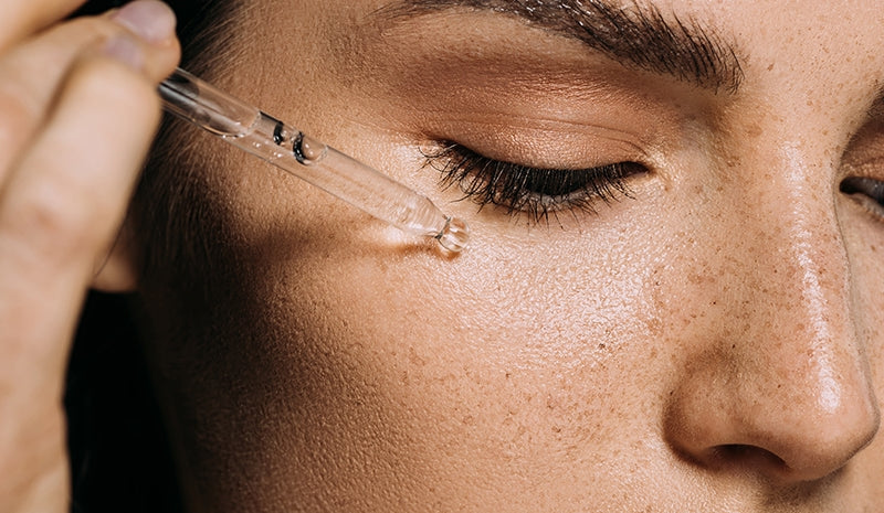 Vitamina B per la pelle, un irrinunciabile antiossidante e anti-age