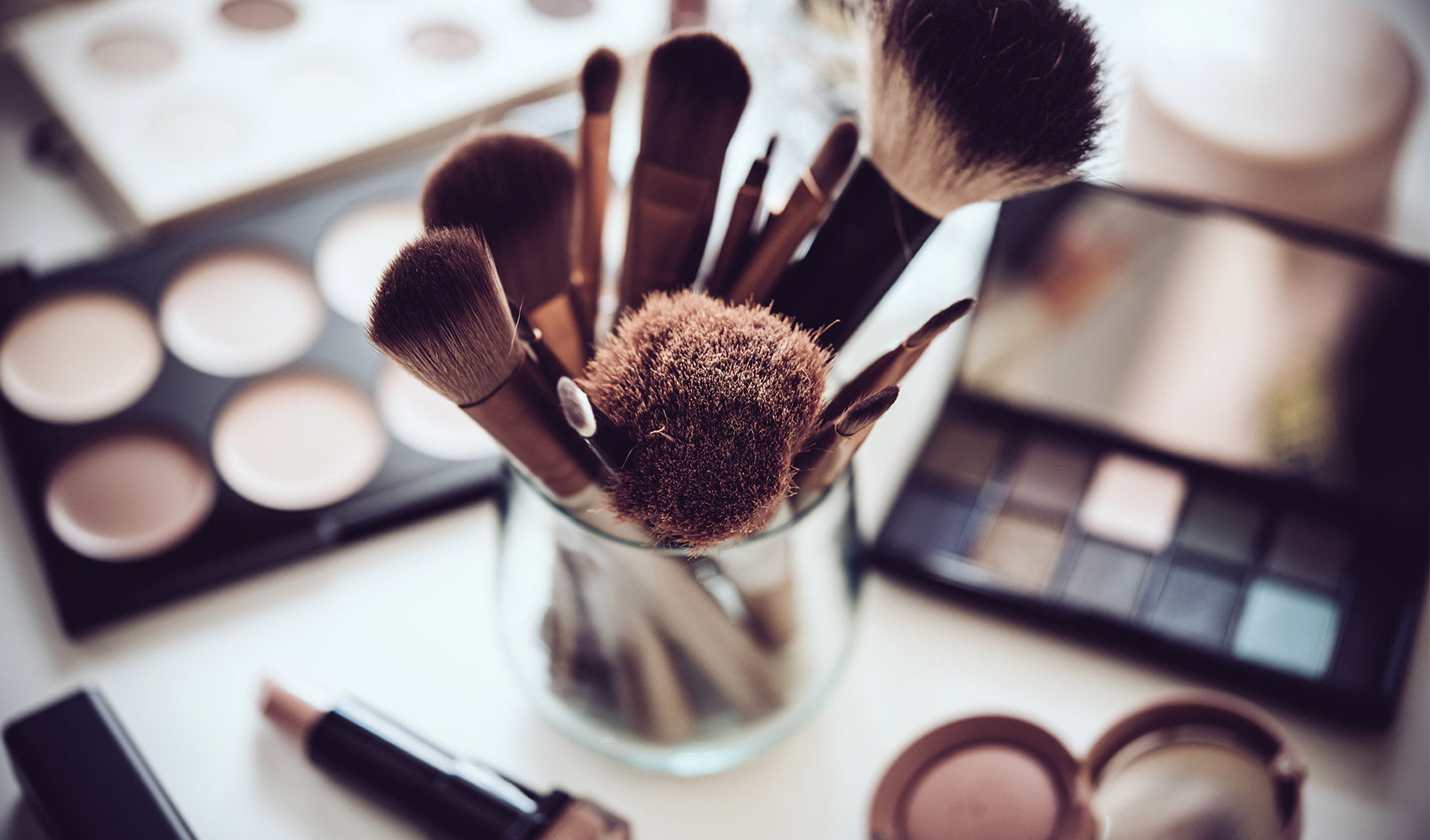 Migliori prodotti make up: 10 must have per occhi, viso e labbra