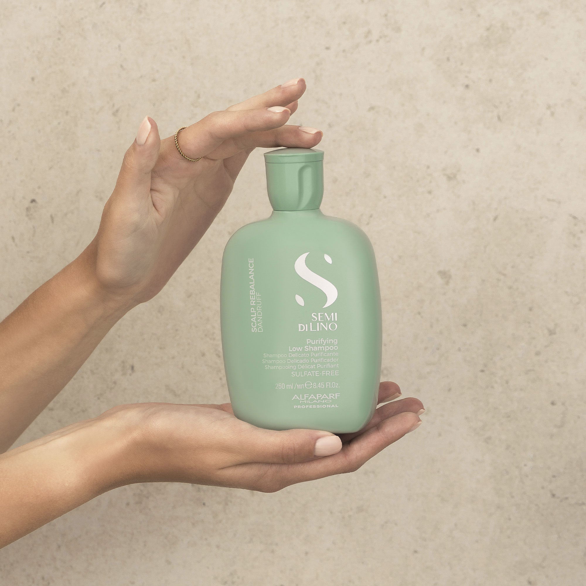 Alfaparf Milano Semi di Lino Scalp Rebalance Purifying Low Shampoo-3