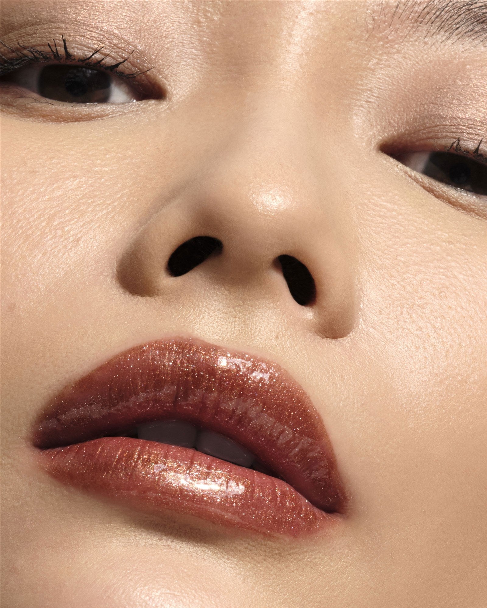 Armani Prisma Glass Icy Plumper 6 Iced Latte-3