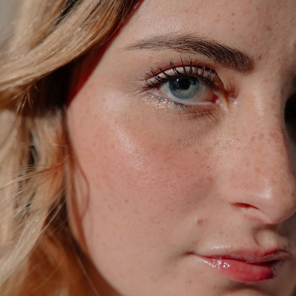 Blonde Sister Gloweye Eyeshadow 04 Rose Quarze-3