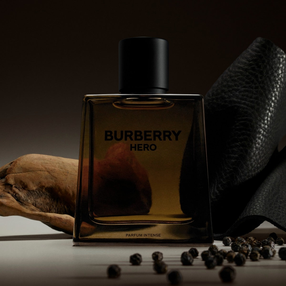 Burberry Hero Parfum Intense-5