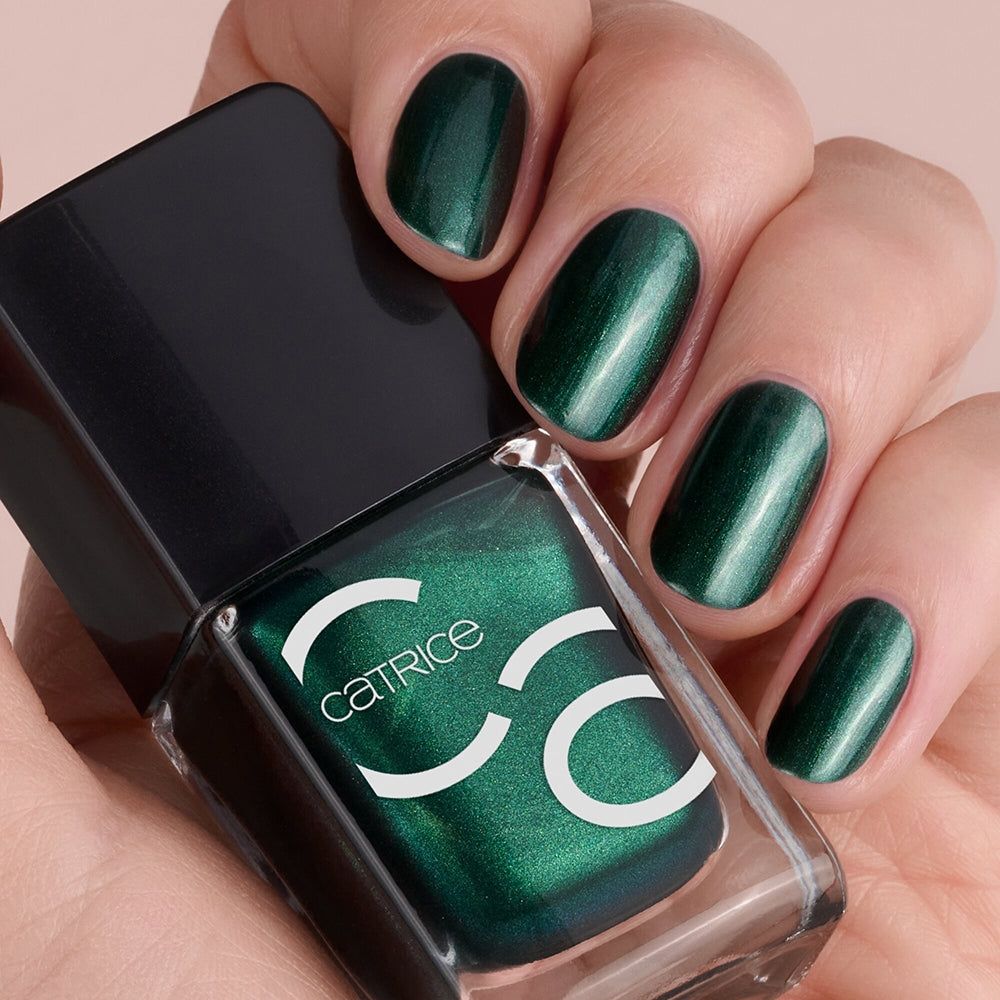 Catrice Iconails 158 Deeply In Green-4
