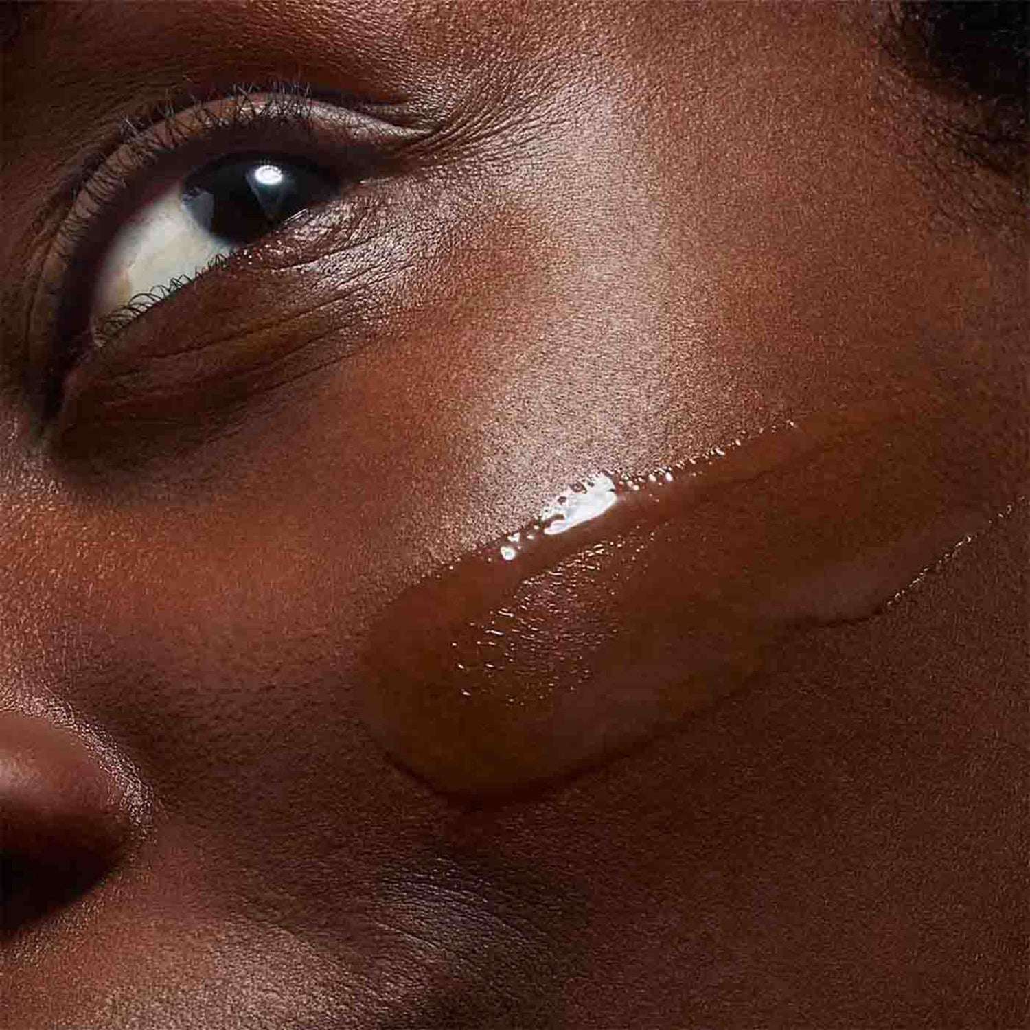 Clarins Bright Plus Advanced Lotion Essentielle-6