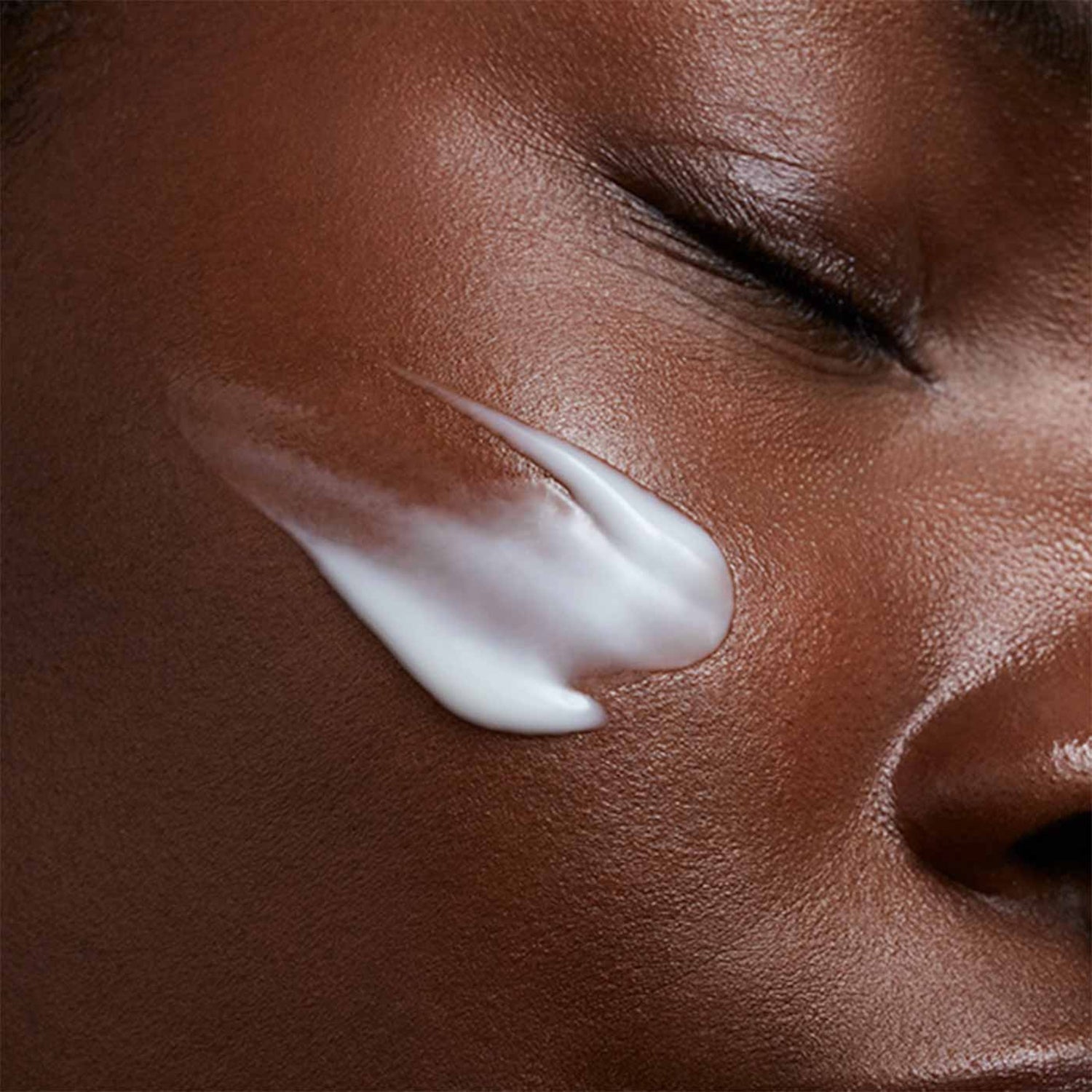 Clarins Extra-Firming Emulsion Collagen Technology-4