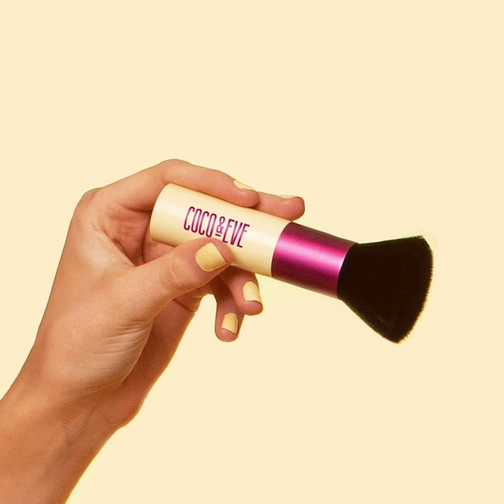 Coco&Eve Sunny Honey Deluxe Vegan Kabuki Brush-3
