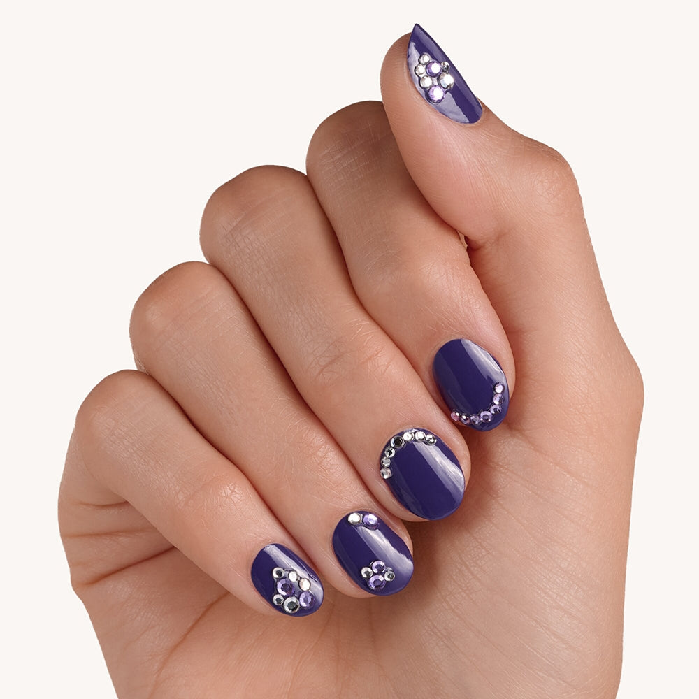 Essence 3D Nail Jewels 01 future reality-4