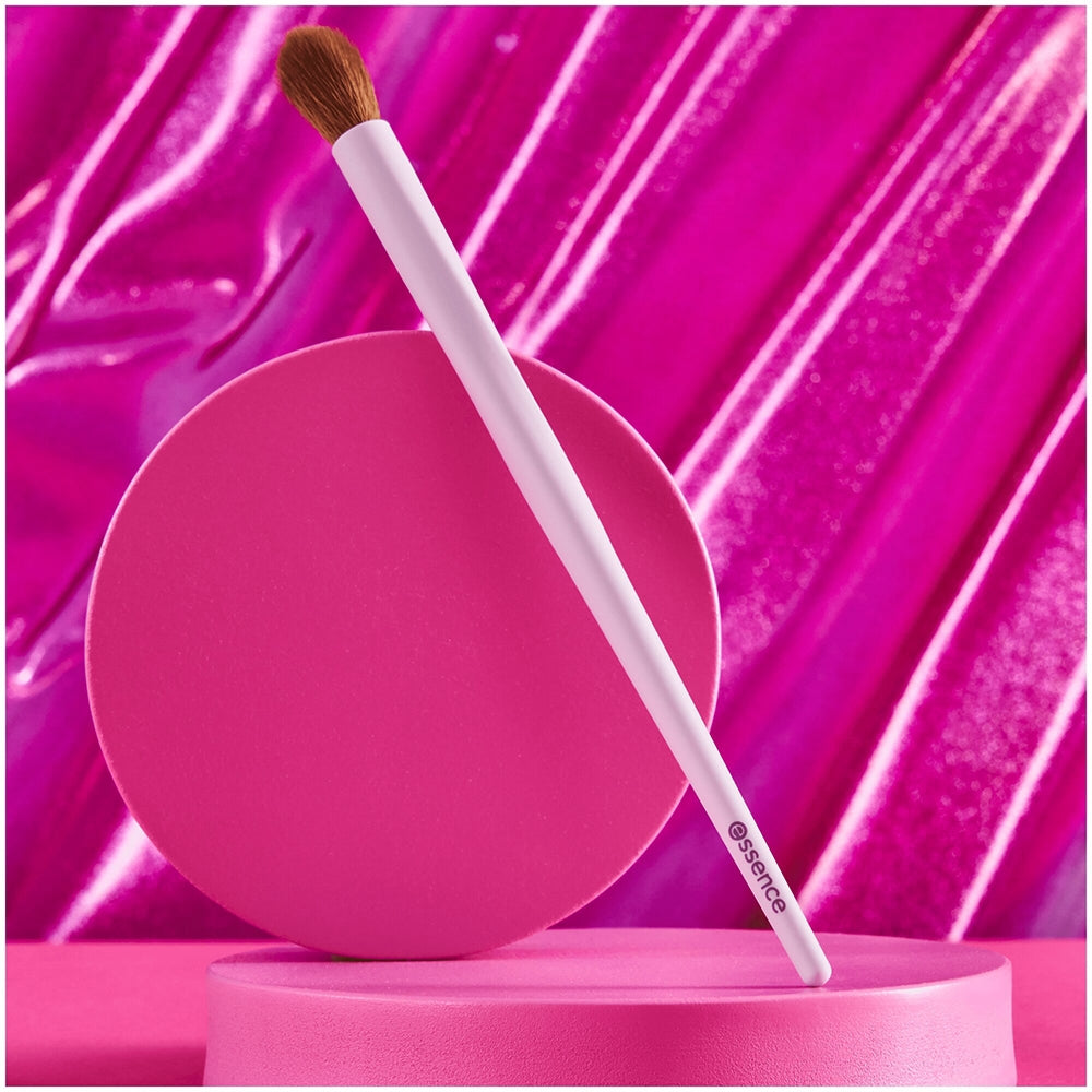Essence Blending Brush 01 Blending Is My Cardio-4
