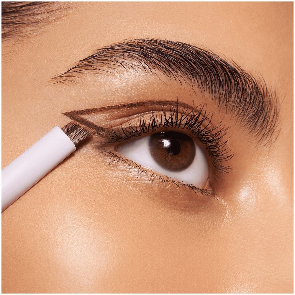 Essence Brush Eyeliner 01 Just Wing It-3