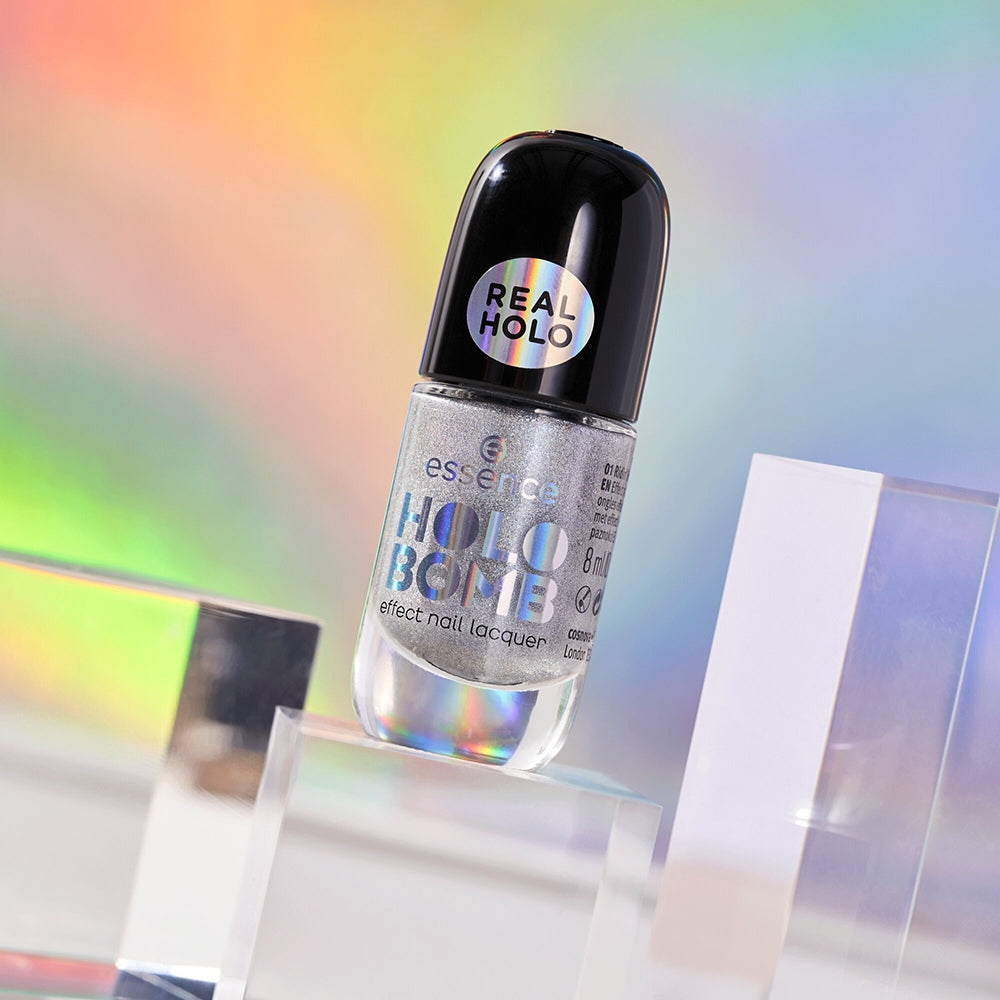 Essence Holo Bomb Effect Nail 01 Ridin' Holo-5