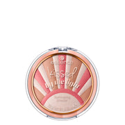 Essence Kissed by The Light 01 Star Kissed