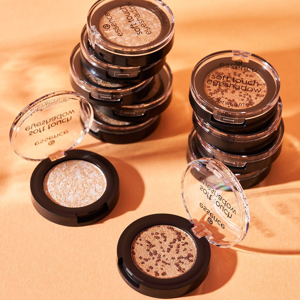 Essence Soft Touch Eyeshadow 09 Apricot Crush-4