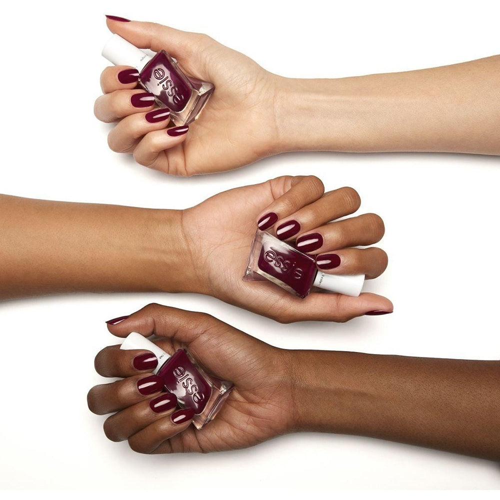 Essie Gel Couture 370 Model Clicks-3