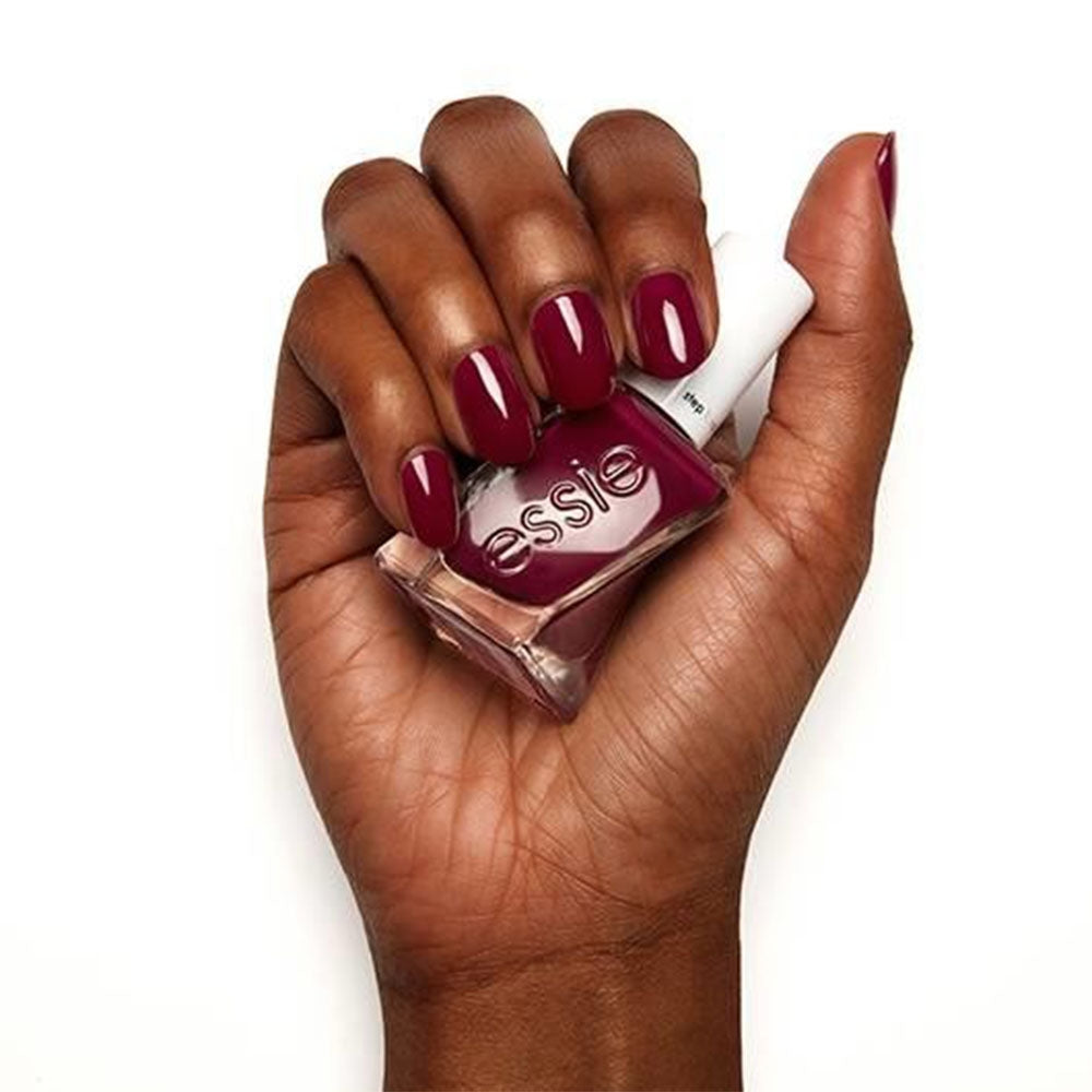 Essie Gel Couture 370 Model Clicks-4