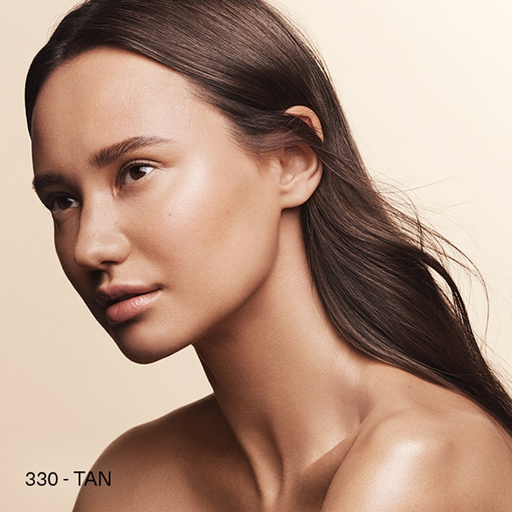 La Mer The Soft Fluid Long Wear Foundation SPF20 330 Tan-3