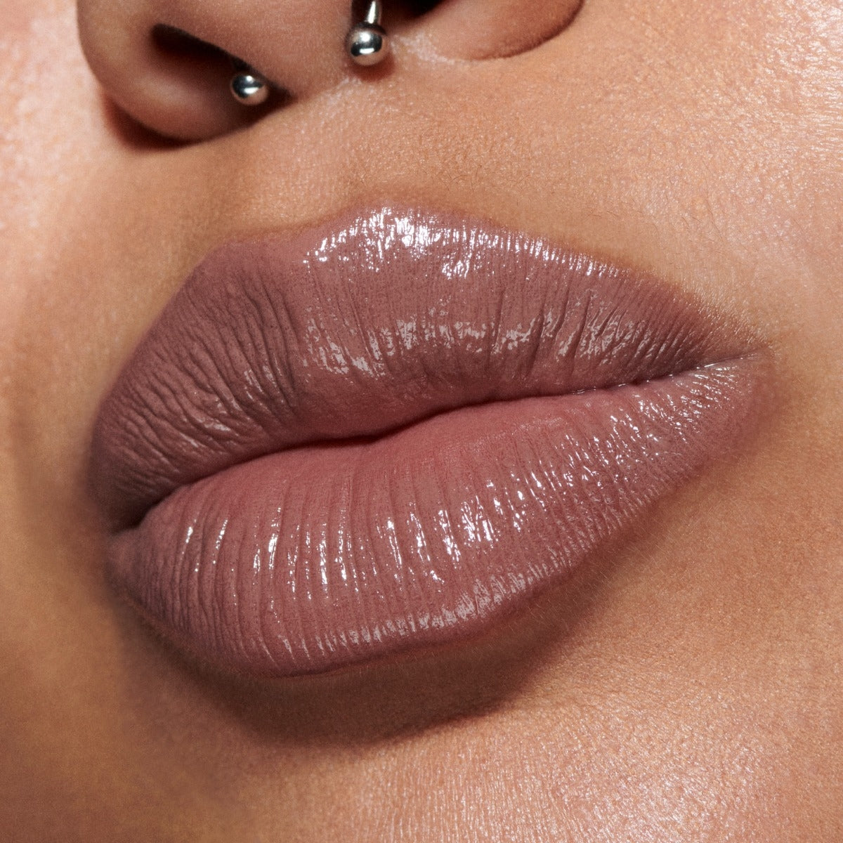 Mac Lustreglass Lipstick  Alone Time-4