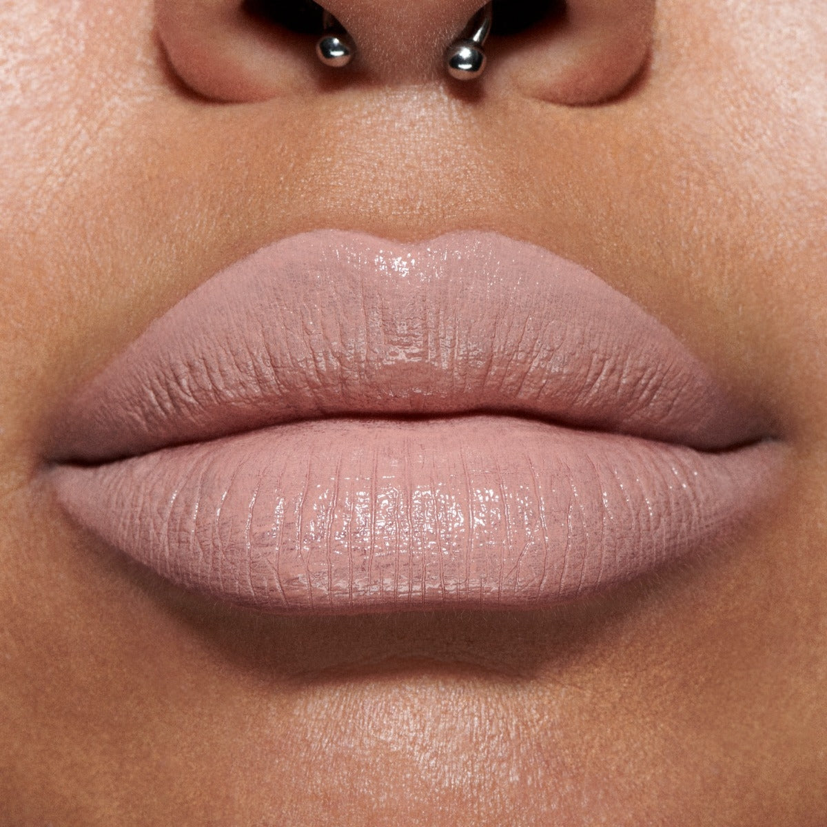 Mac MACximal Sleek Satin Lipstik  Fleshpot-4