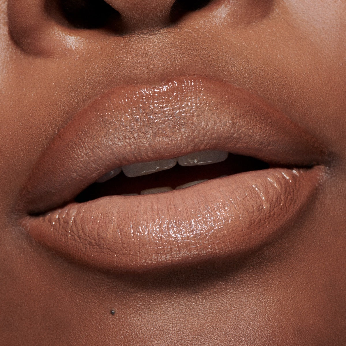 Mac MACximal Sleek Satin Lipstik  Peachstock-5