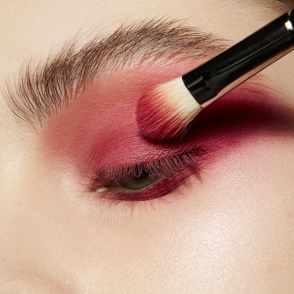 Mac Powder Kiss Soft Matte Eye Shadow Fall in Love-3