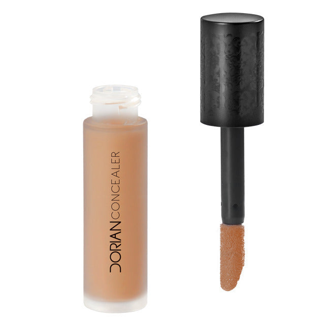 Mulac Dorian Concealer 06 Portrtait-2
