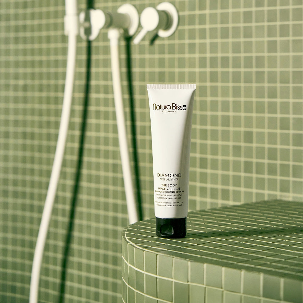 Natura Bissé Diamond Well-Living The Body Wash & Scrub-5