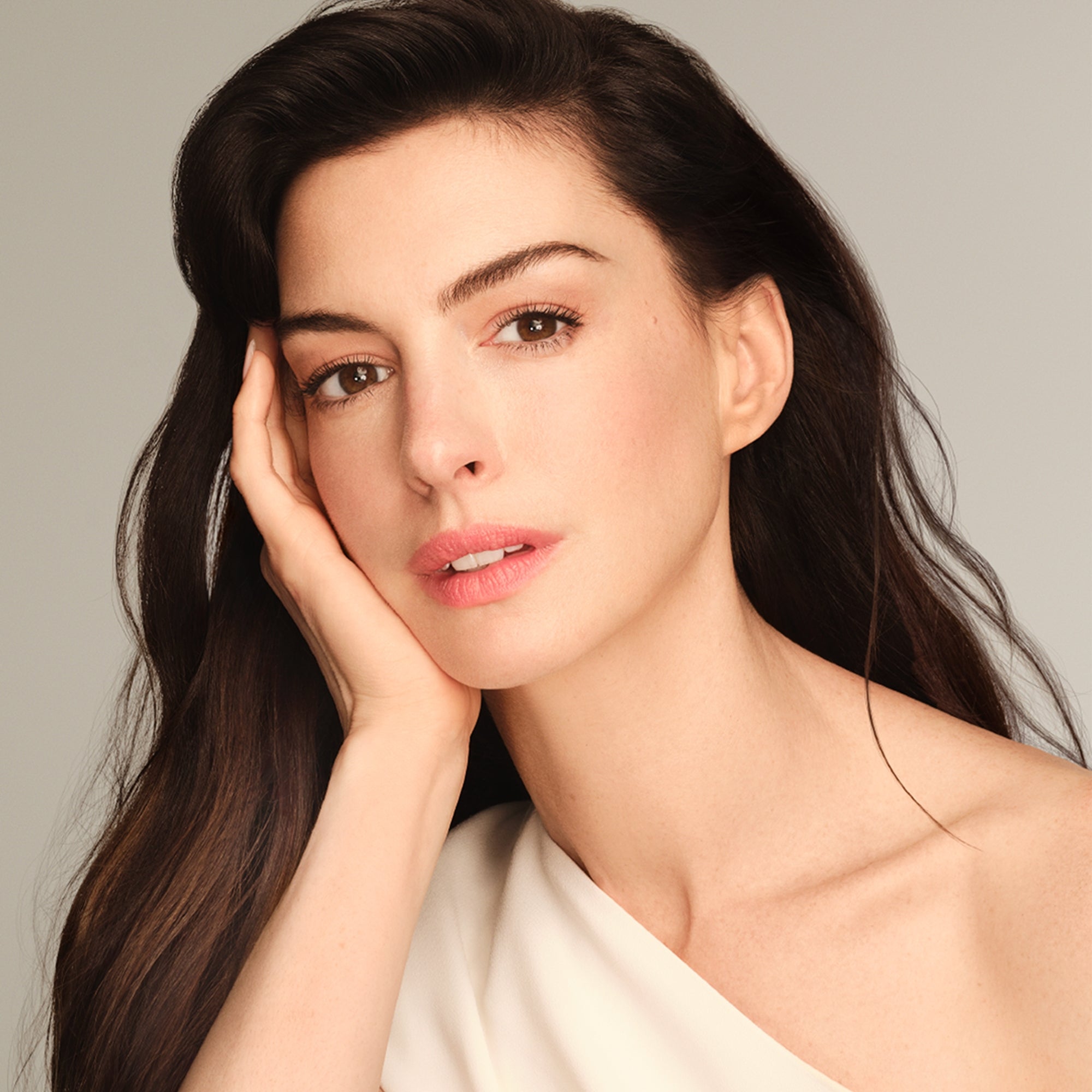 Shiseido Vital Perfection Uplifting and Firming Advanced Cream Soft-8