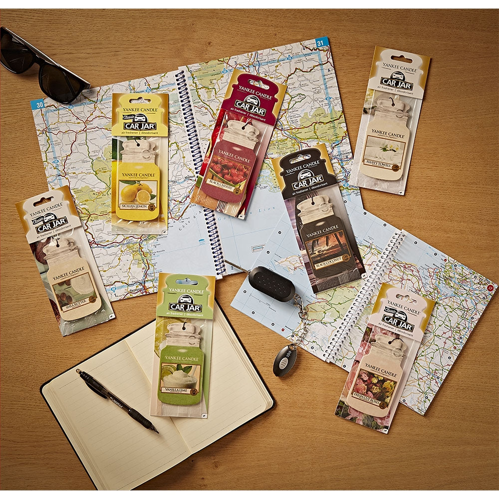 Yankee Candle Black Cherry Paper-4