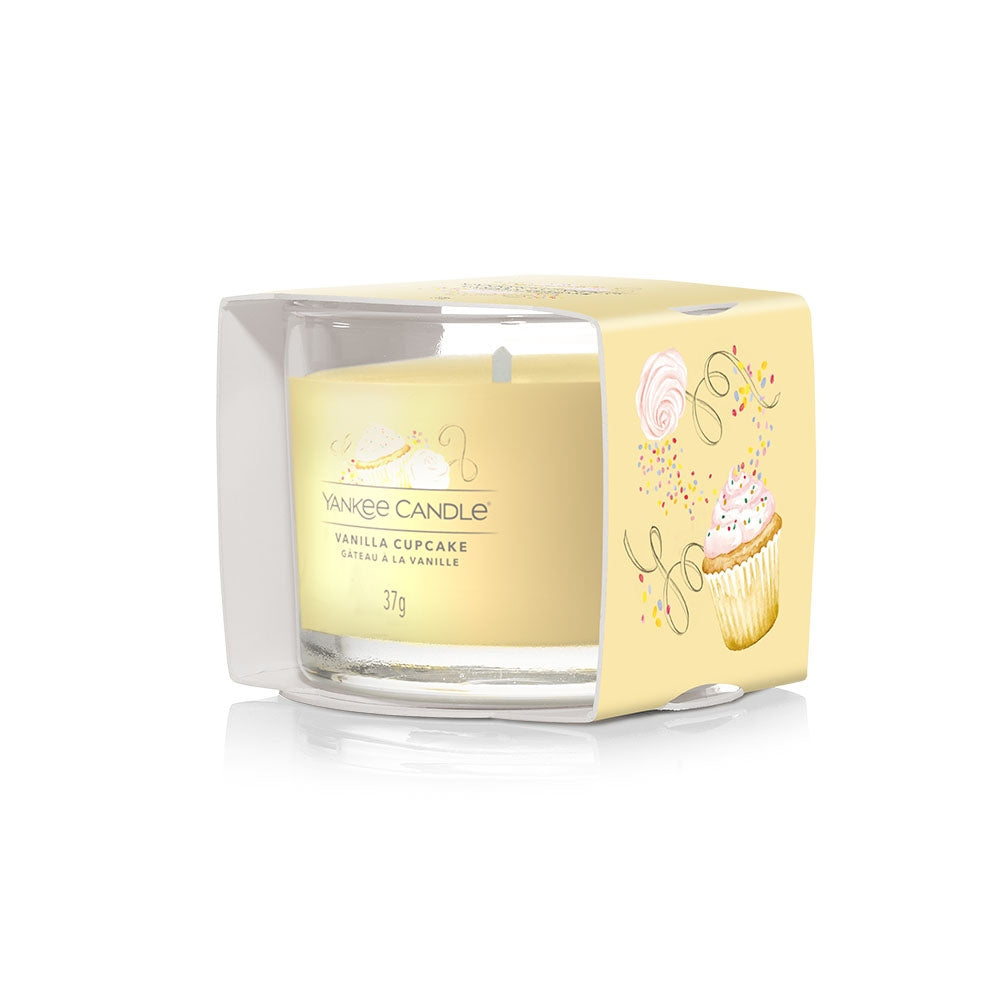 Yankee Candle Vanilla Cupcake-3