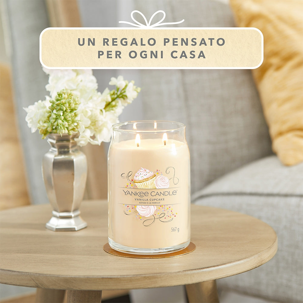 Yankee Candle Vanilla Cupcake Signature-7