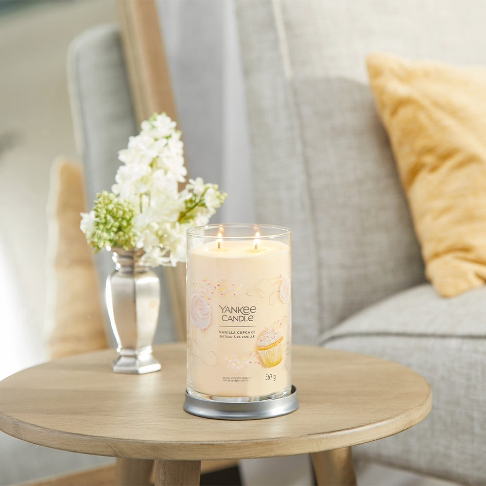 Yankee Candle Vanilla Cupcake Signature Tumbler-6